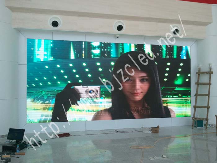 中國(guó)電信--P3高清高密度全彩顯示屏